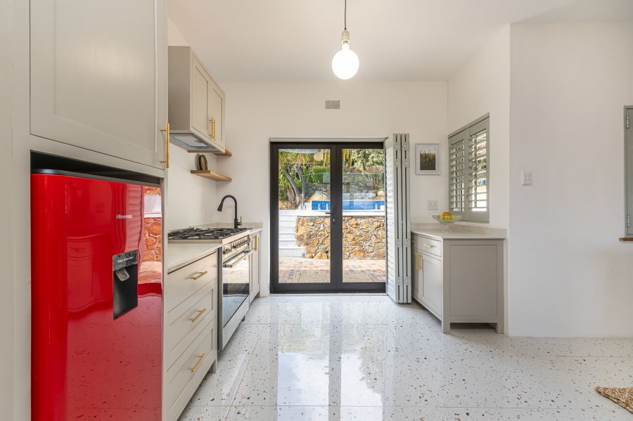 To Let 3 Bedroom Property for Rent in Camps Bay Western Cape